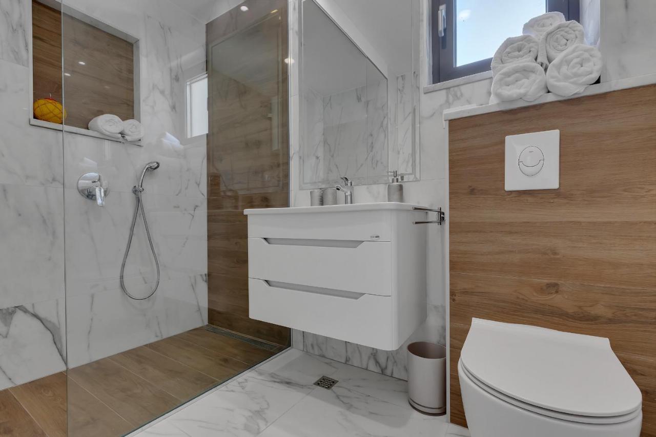 Luxury Promajna Beach Apartment Extérieur photo