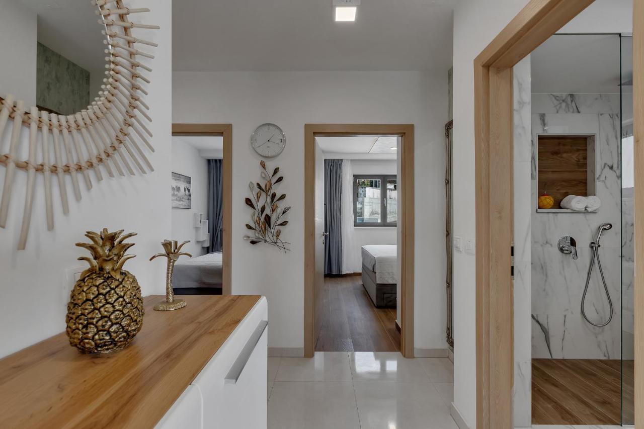 Luxury Promajna Beach Apartment Extérieur photo