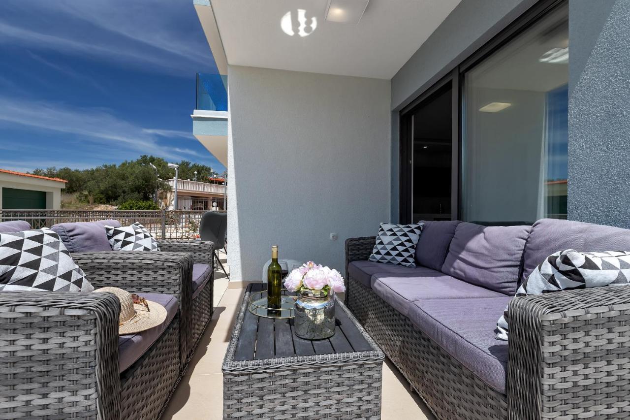 Luxury Promajna Beach Apartment Extérieur photo
