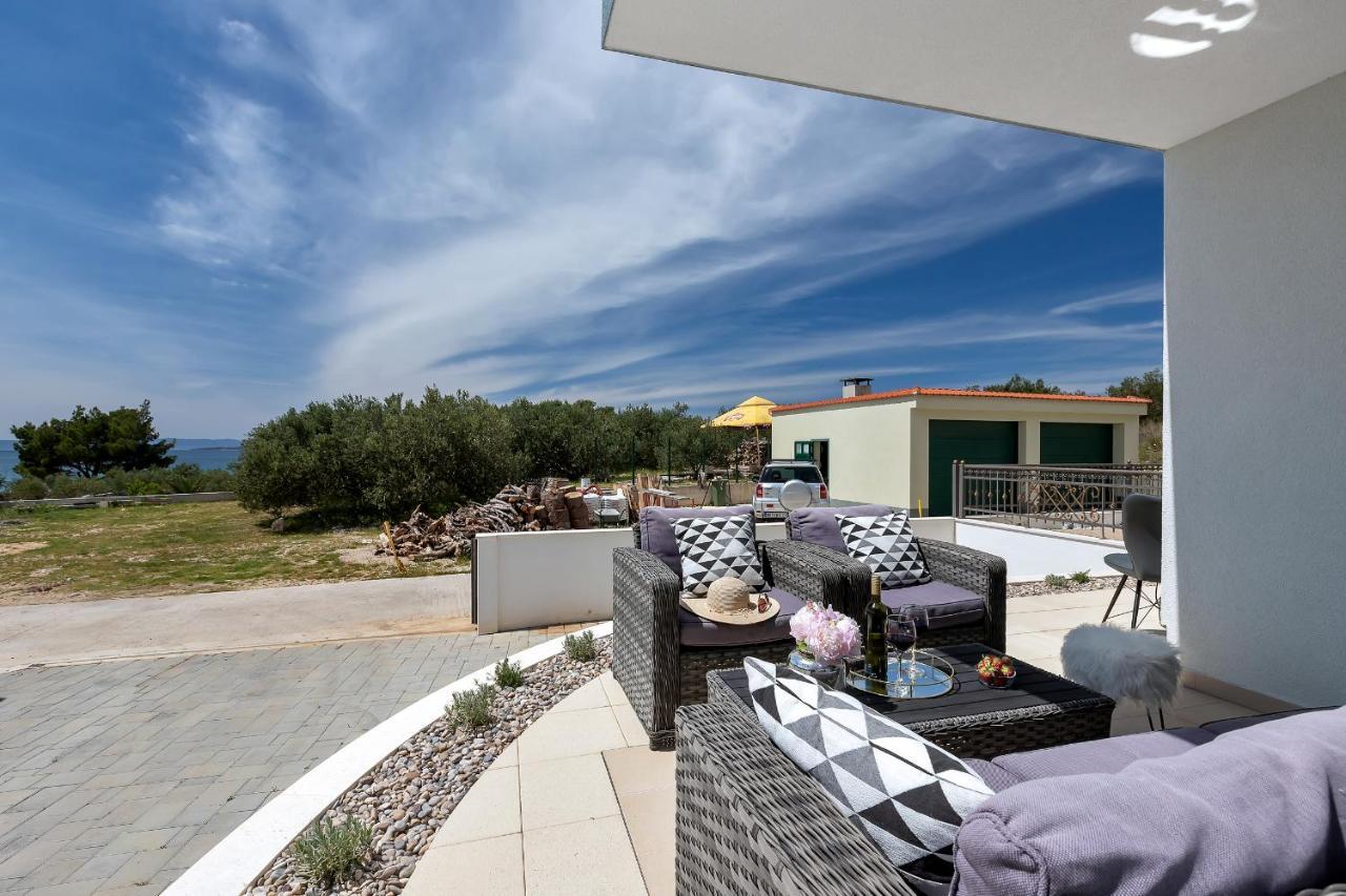 Luxury Promajna Beach Apartment Extérieur photo